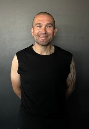 Loic, coach diplômé chez Fitness Place à Fréjus